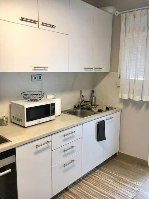Beautiful Apartment Next To Metro Station Αθήνα Εξωτερικό φωτογραφία